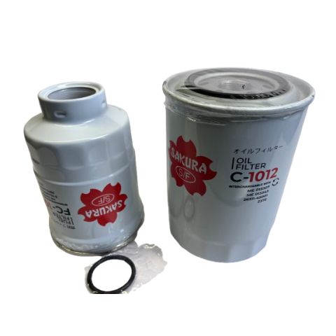 SAKURA 1 oil + 1 fuel filter Pack  Delica 4M40 Diesel 