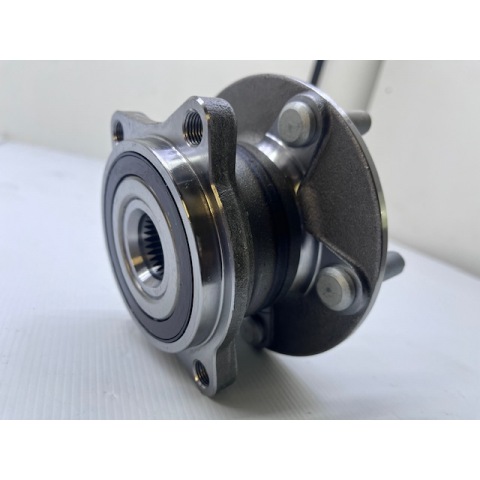 Delica D5 rear wheel hub assembly 